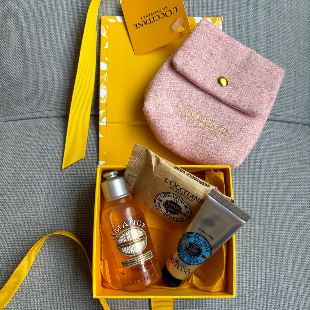 L’Occitane Mini Gift Set with a pouch